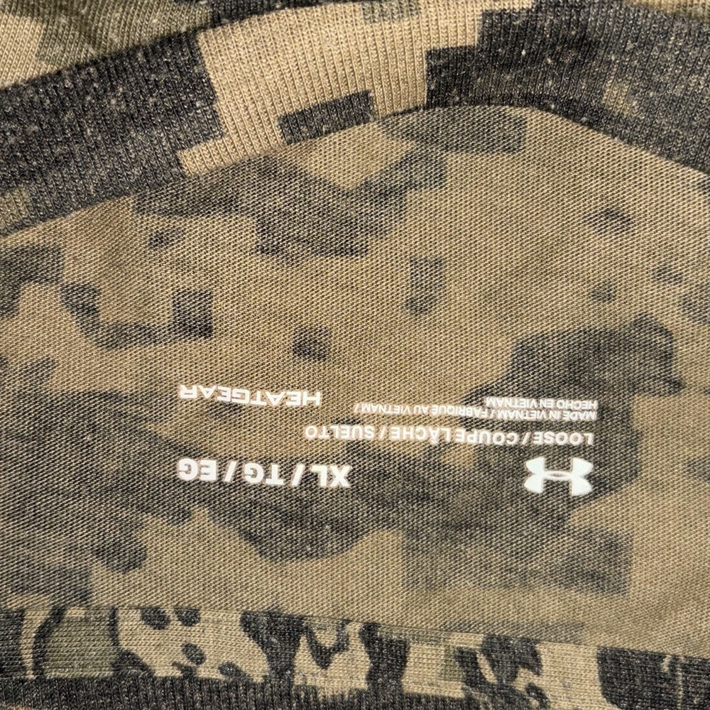 Men’s pre own Under Armour headgear size XL shirt camouflage USA - Picture 2 of 4